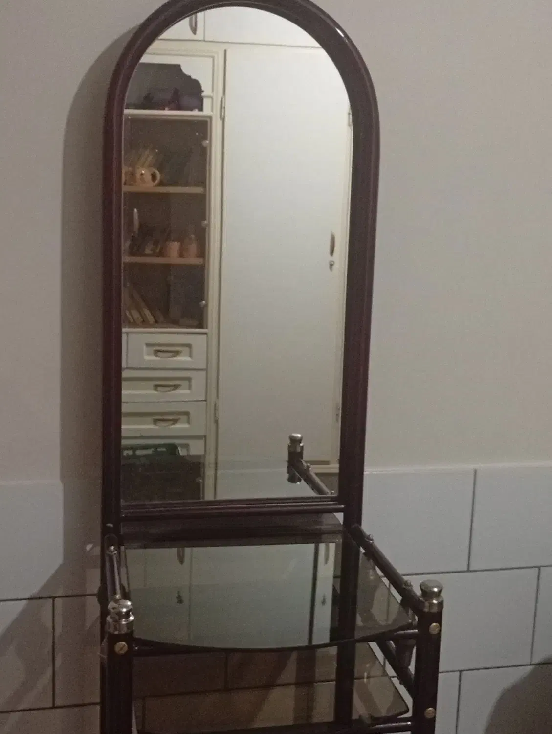 میز ارایشی|آینه|بروجن, |دیوار