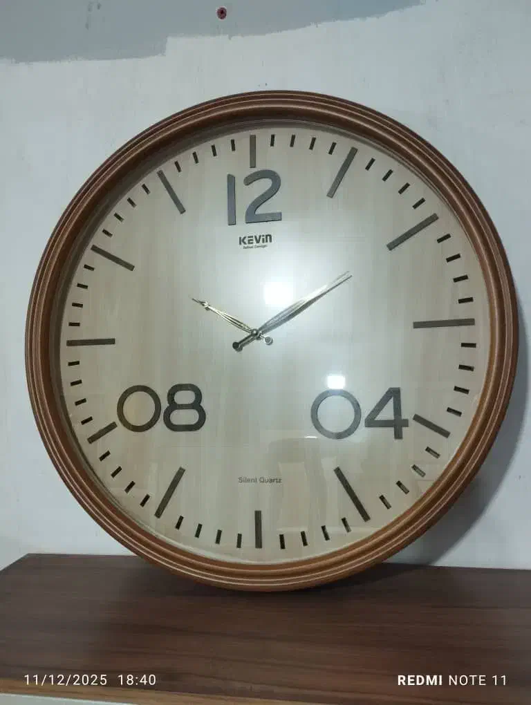 ساعت دیواری تمام چوب|ساعت دیواری و تزئینی|خرم‌آباد, |دیوار