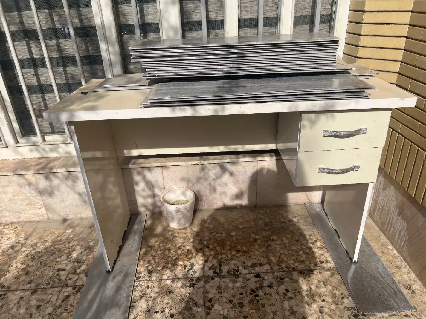 میز|میز تحریر و کامپیوتر|مشهد, نیروی هوایی|دیوار