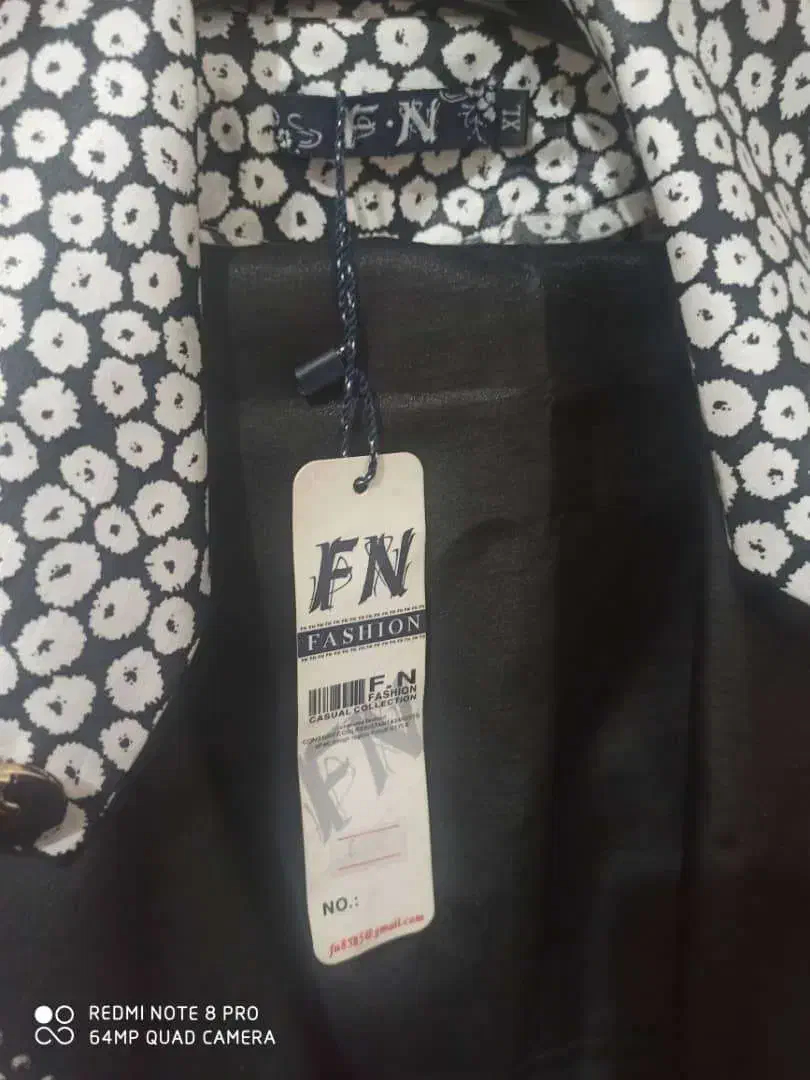 کت و دامن|لباس|فسا, |دیوار