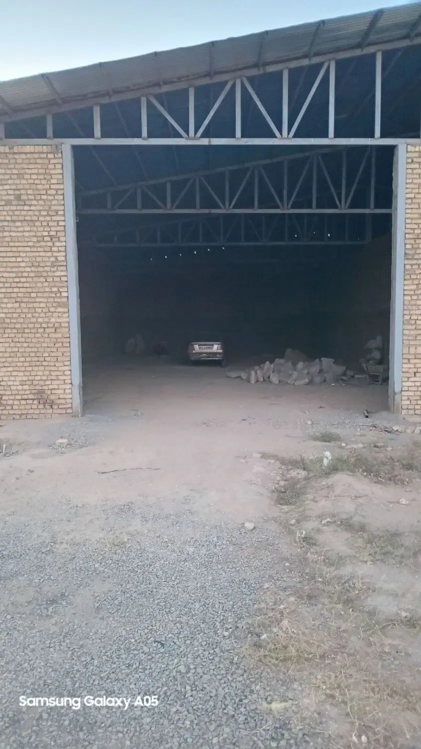 اجاره سوله جهت کاه و ینجه|اجارهٔ دفتر صنعتی، کشاورزی، تجاری|ملایر, |دیوار