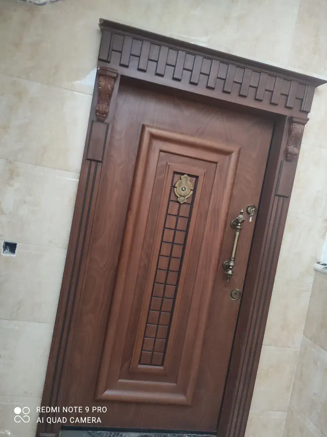 ساخت و ساز درب چوبی و ضدسرقت و کابینت|خدمات پیشه و مهارت|کاشان, فاز ۲ ناجی آباد|دیوار