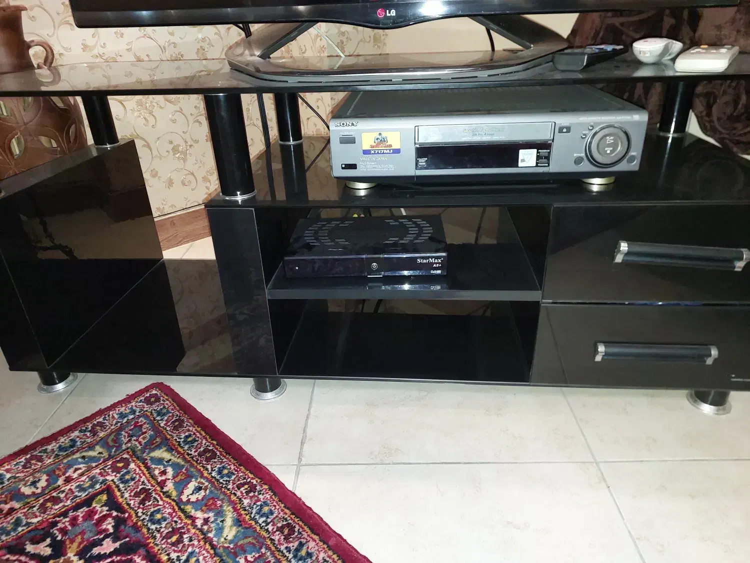 میز تلویزیون|میز تلویزیون|رشت, رودباری|دیوار