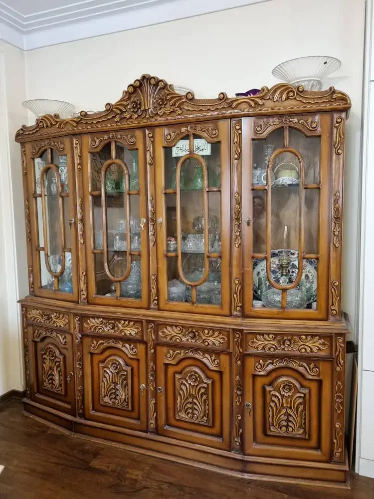 بوفه (ویترین) چوبی منبتکاری|بوفه، ویترین، کنسول|تهران, میرداماد|دیوار