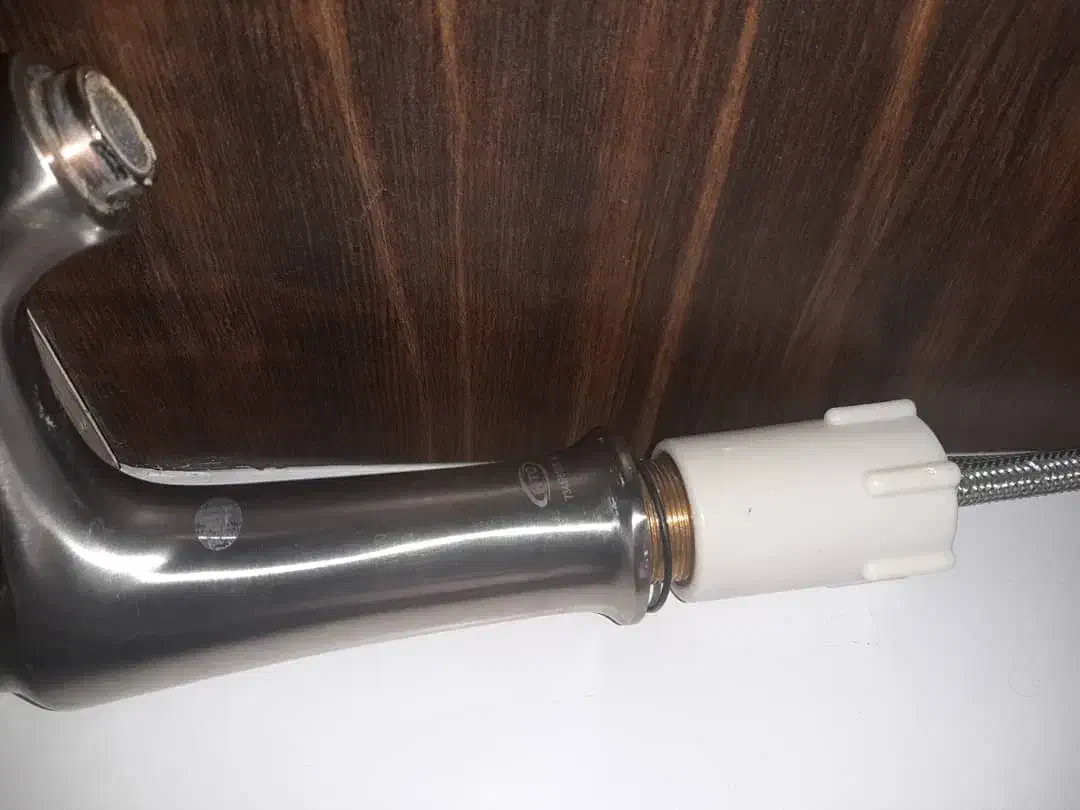 فروش شیر سرد و گرم|لوازم سرویس بهداشتی|صدرا-فارس, فاز ۱|دیوار