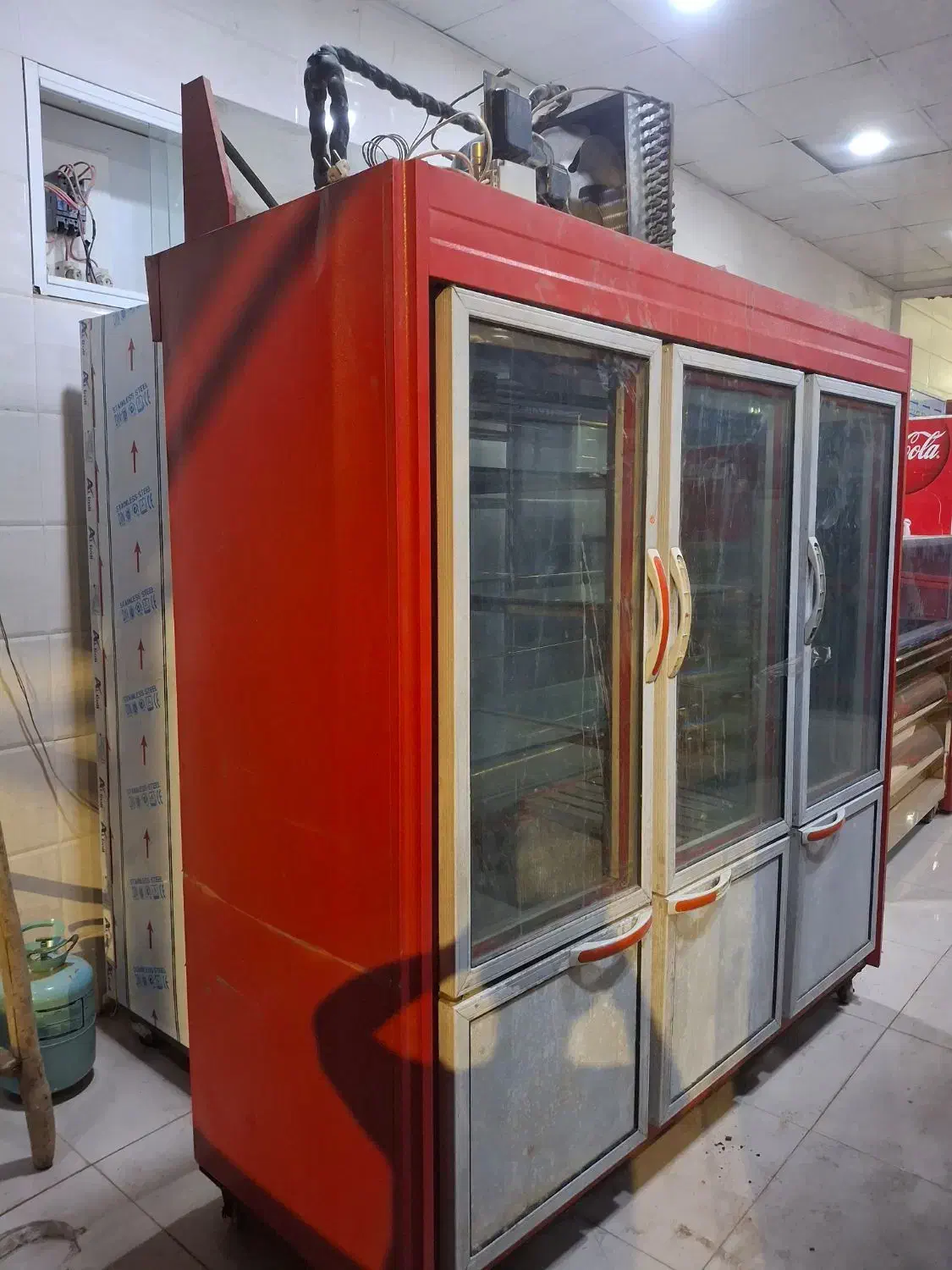 یخچال ویترینی ۶دره استوک|فروشگاه و مغازه|کارون, |دیوار