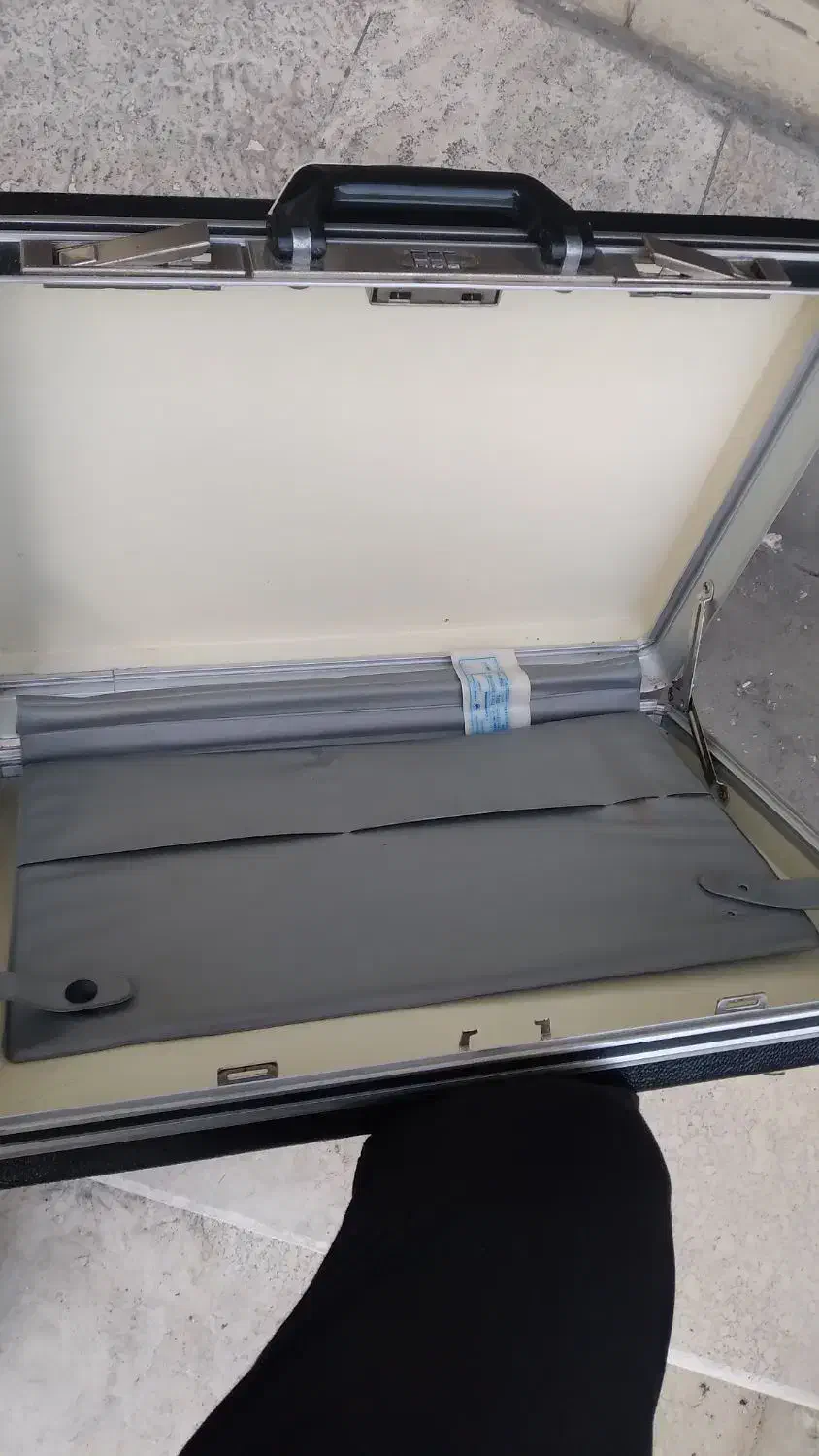 کیف سامسونت مهندسی|کیف، کفش، کمربند|رشت, چمارسرا|دیوار