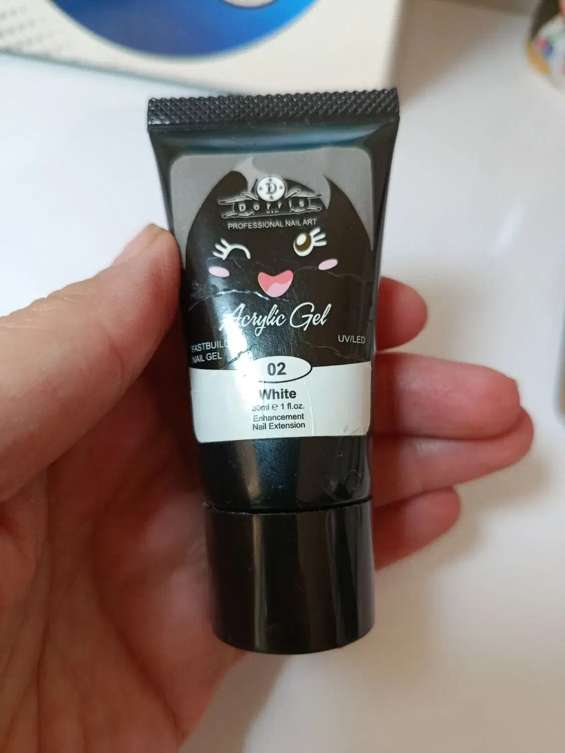 لوزام کاشت ناخن|آرایشگاه و سالن‌های زیبایی|رودسر, |دیوار