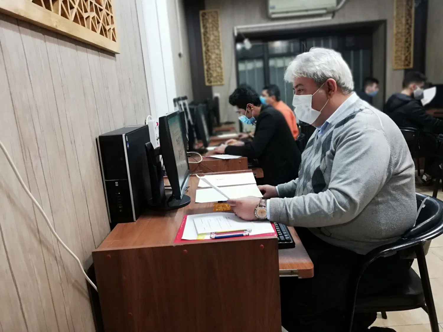 دیپلم رسمی آموزش پرورش کاردانش گرافیک رایانه|خدمات آموزشی|تهران, فلسطین (میدان انقلاب)|دیوار
