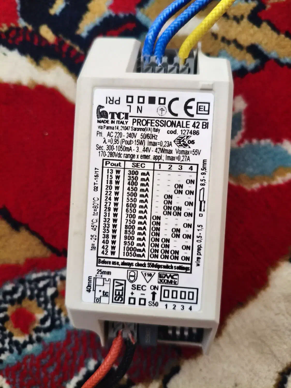 لامپ سقفی|لامپ و چراغ|مرودشت, فرهنگ|دیوار