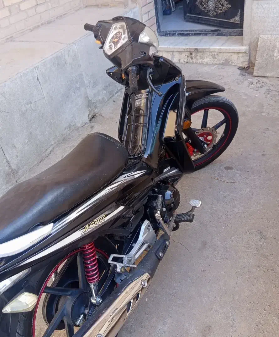 آشیل بی کلاج مدل 95|موتورسیکلت|کاشان, پاقپان|دیوار