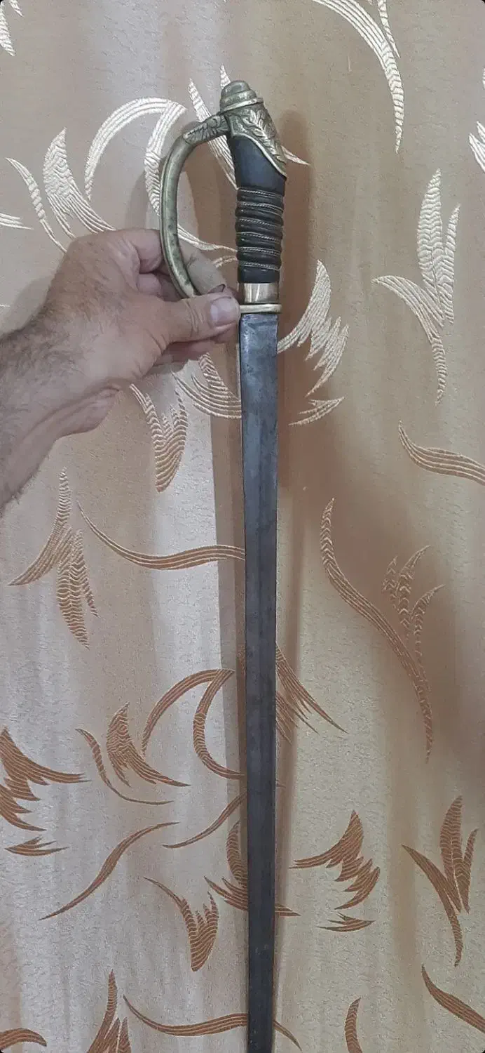 شمشیر کلکسیونی قدیمی|کلکسیون اشیاء عتیقه|شاهرود, |دیوار