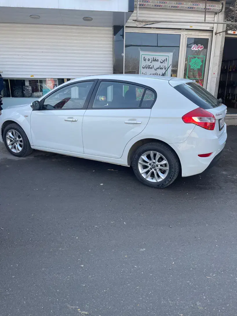 برلیانس  ۳۲۰‌ اتومات مدل ۱۶۵۰|خودرو سواری و وانت|محمدشهر, محمدشهر|دیوار