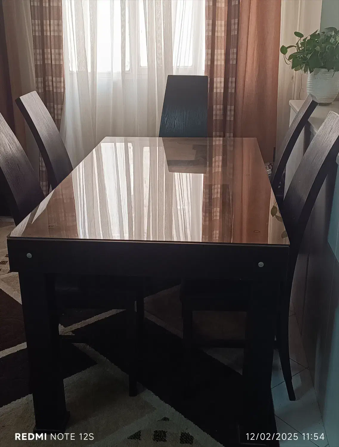 میز نهار خوری ۶نفره کاملا سالم|میز و صندلی غذاخوری|تهران, باغ فیض|دیوار