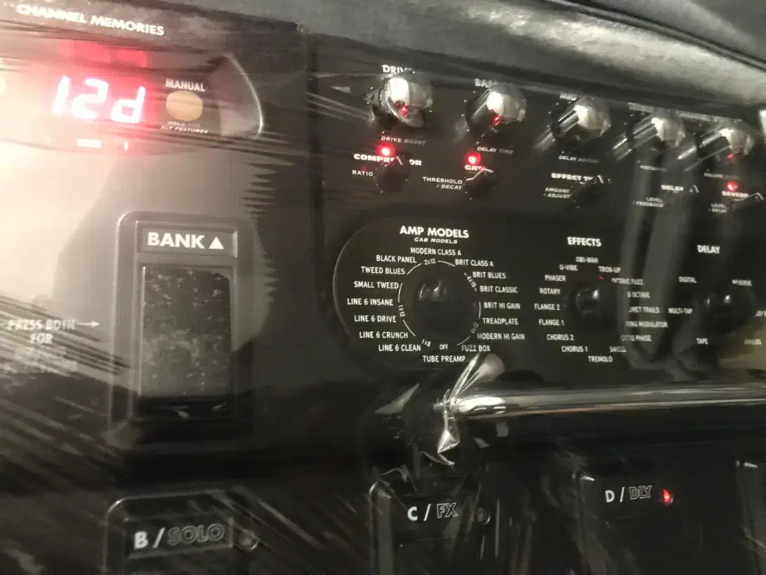 افکت POD floor pod plus حرفه ای با ساند کارت قوی|گیتار، بیس، امپلیفایر|تهران, چیتگر شمالی|دیوار