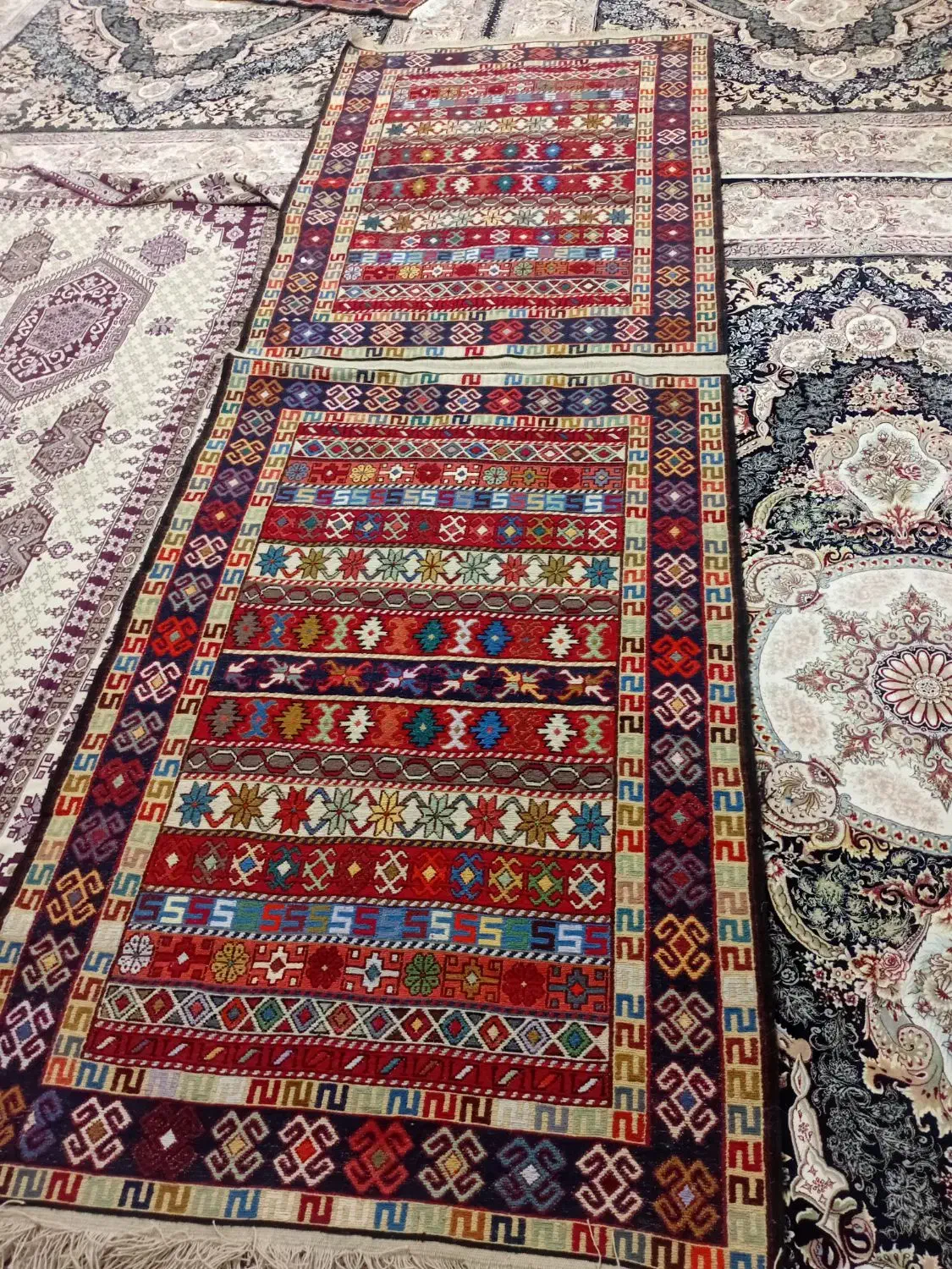 ورنی کف ابریشم|فرش|تبریز, |دیوار