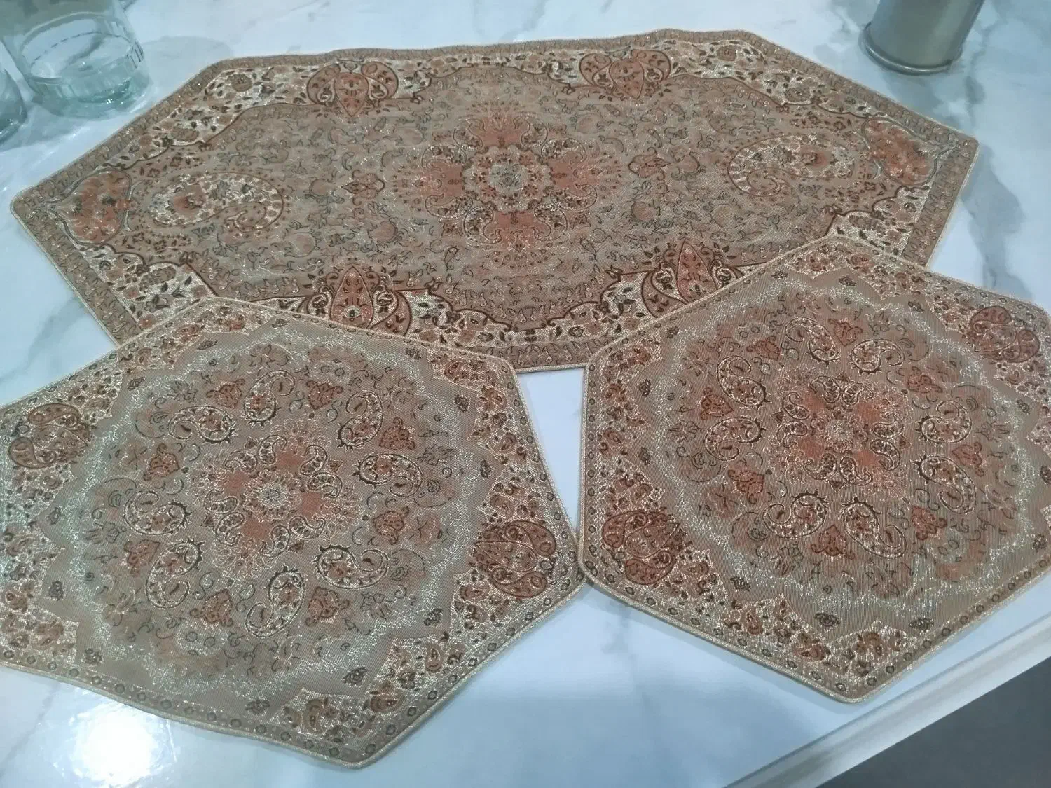 رومیزی ترمه ۳تیکه|حراج|محمدشهر, محمدشهر|دیوار