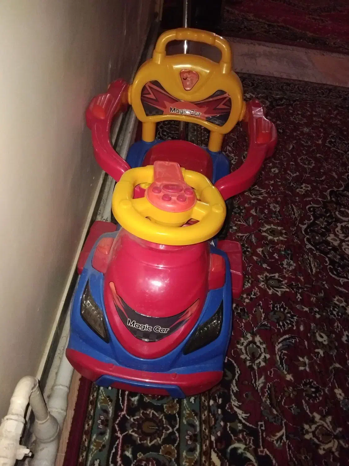 چهارچرخ بچه|اسباب‌‌بازی|ری, دیلمان|دیوار