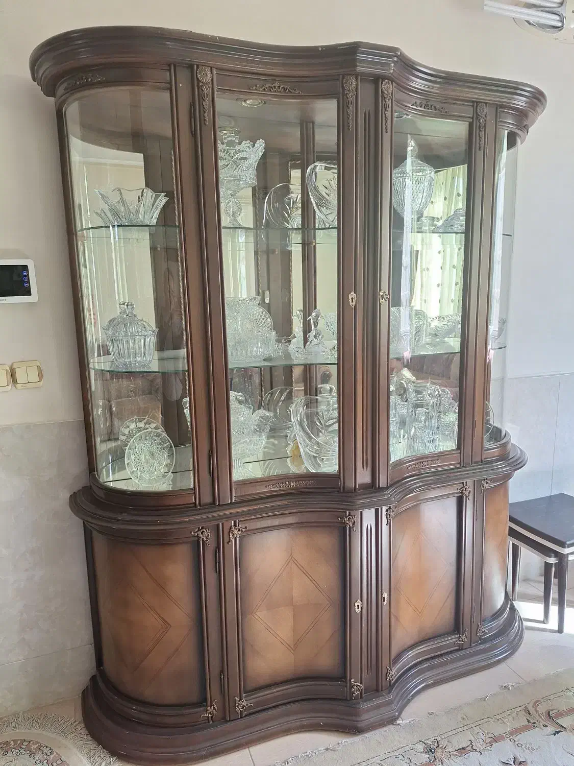 بوفه|بوفه، ویترین، کنسول|رباط‌کریم, رباط‌کریم|دیوار