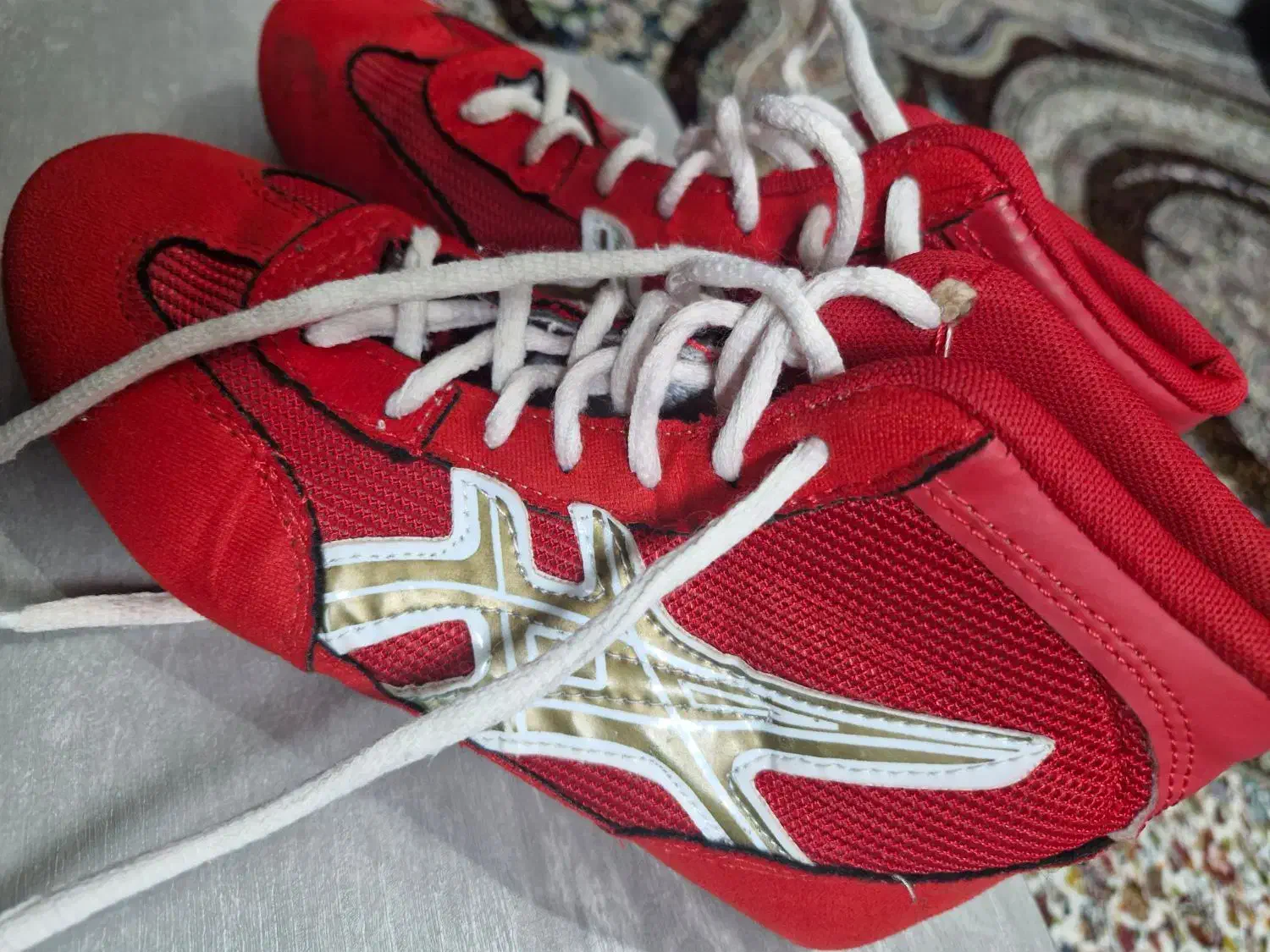 کفش وکلاه بوکس کاملآنو|کیف، کفش، کمربند|سیلوانه, |دیوار