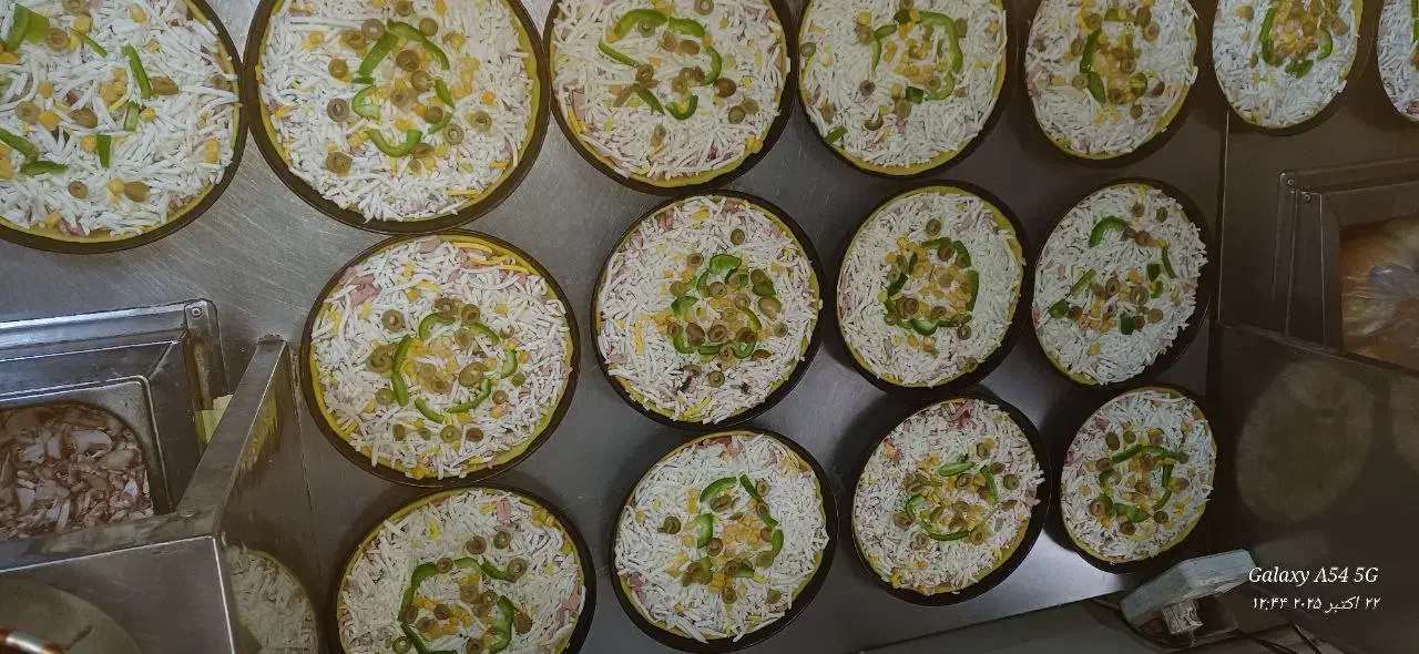 به یک کمک اشپز خانم نیازمندیم|استخدام خدمات فروشگاه و رستوران|اندیشه, اندیشه فاز ۳|دیوار