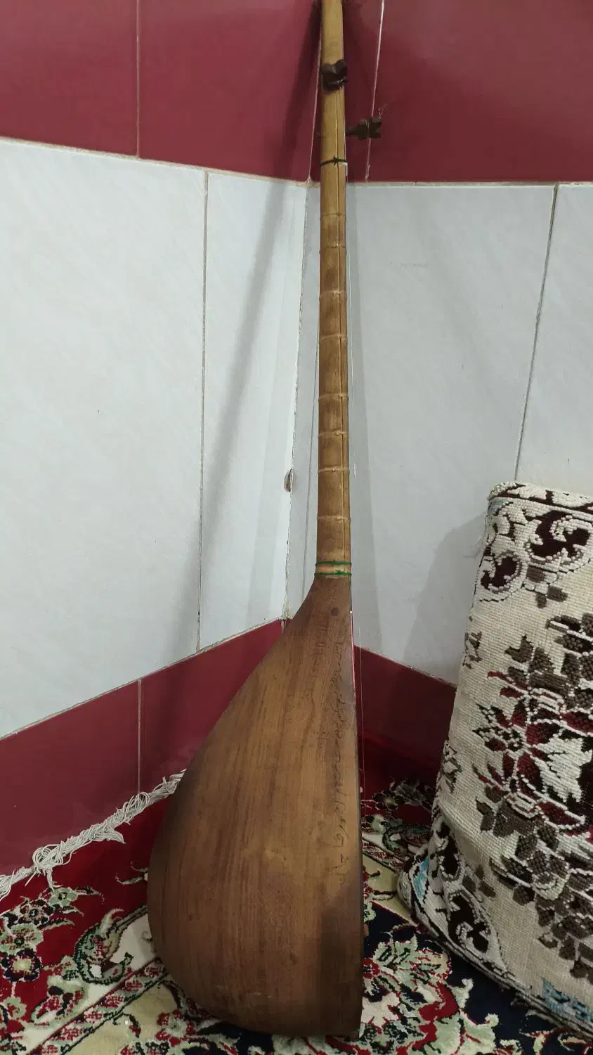 دوتار شرقی جنوب|سازهای سنتی|سبزوار, زینبیه|دیوار