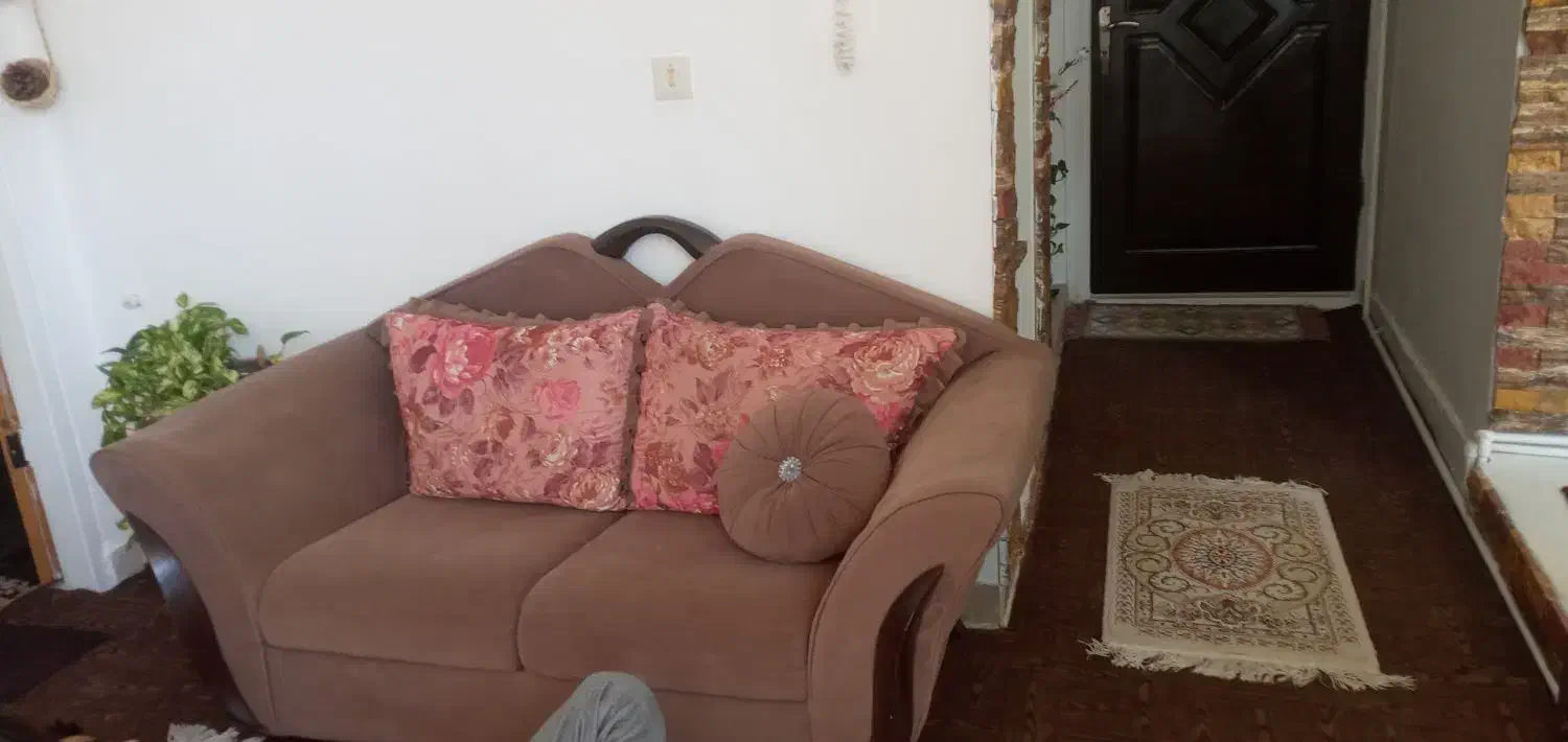 مبل ۷ نفره سالم در حدنو ۷ تومن|مبلمان خانگی و میز عسلی|اشتهارد, |دیوار