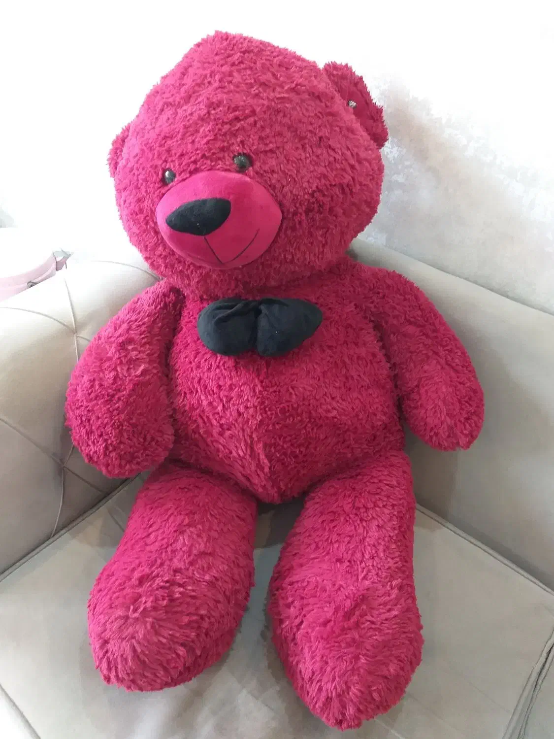 یک عدد عروسک بزرگ|اسباببازی بچه|پردیس, فاز ۱|دیوار