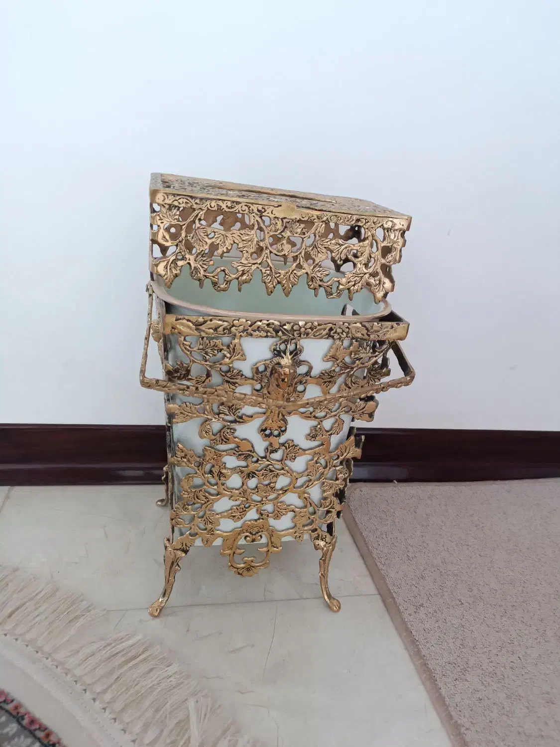 تعدادی ظروف و دکوری برنزی کاملا نو|صنایع دستی و سایر لوازم تزئینی|داران, |دیوار