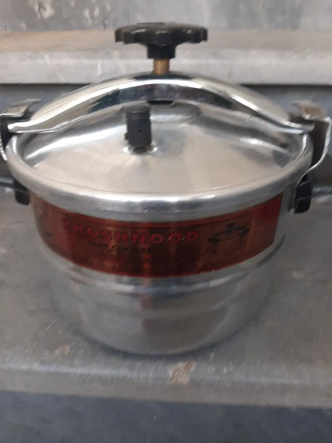 زودپز|ظروف پخت‌وپز|قم, باجک سه|دیوار