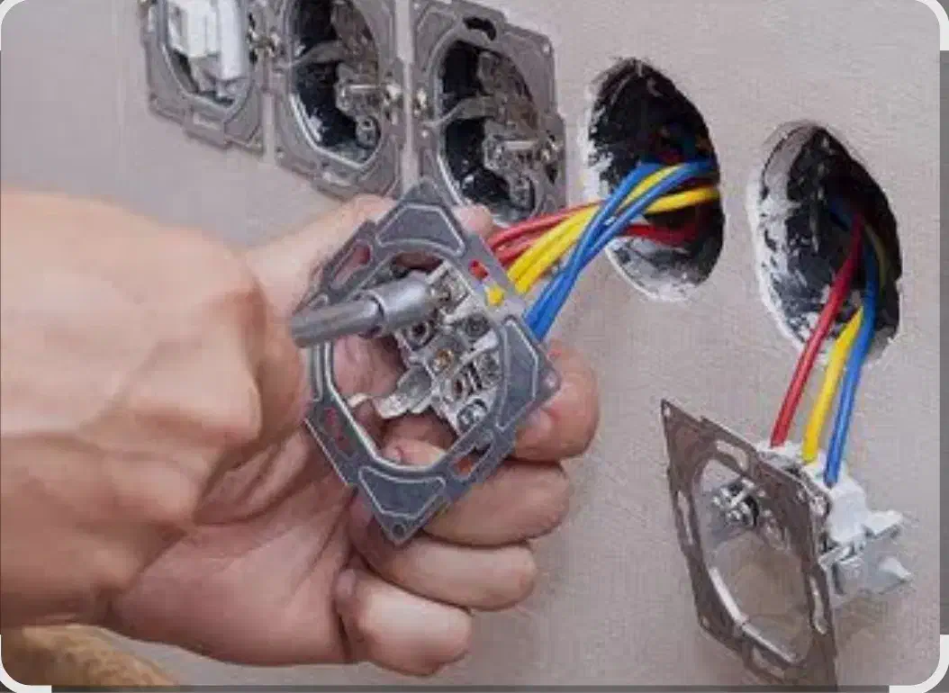 برقکار و کمک برقکار|استخدام معماری، عمران و ساختمانی|تبریز, |دیوار