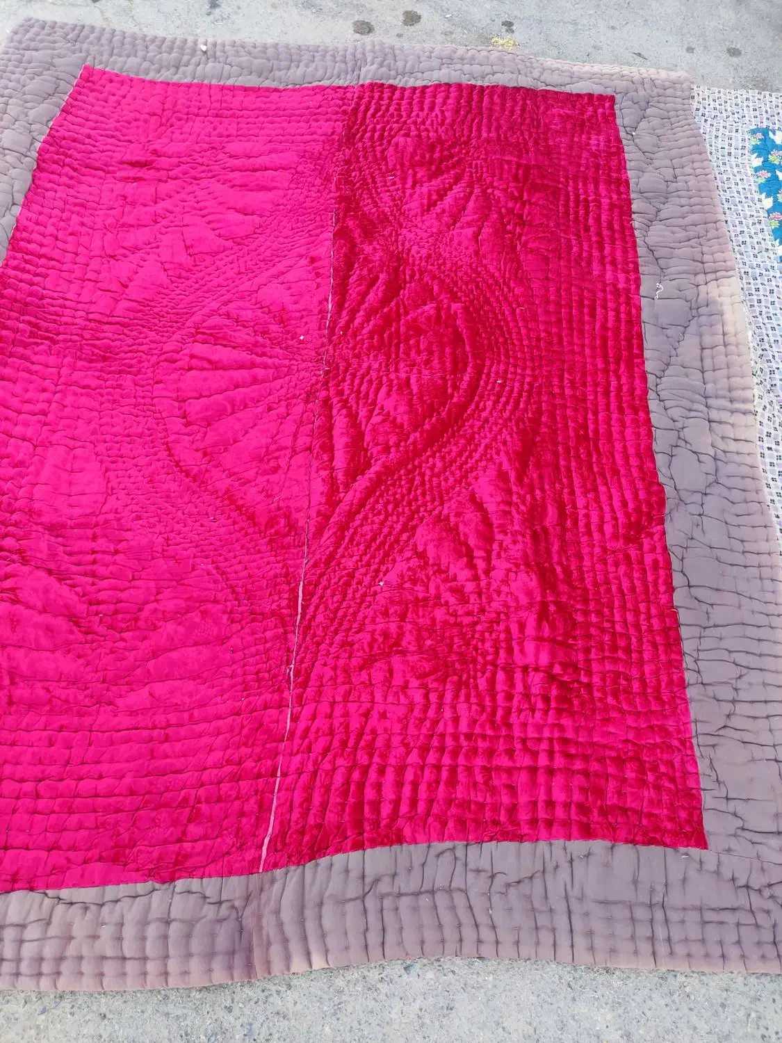 لحاف دست دوم|رختخواب، بالش، پتو|کاشان, ولیعصر|دیوار