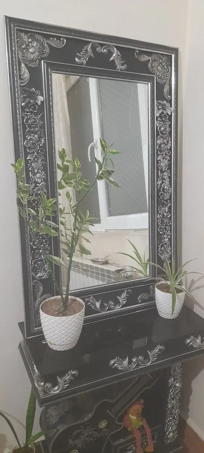 اینه زیرش|آینه|کرمانشاه, |دیوار