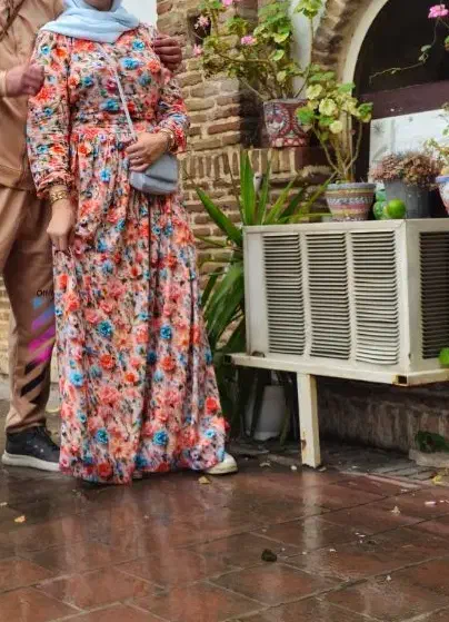 ساحلی نخی|لباس|میانه, |دیوار