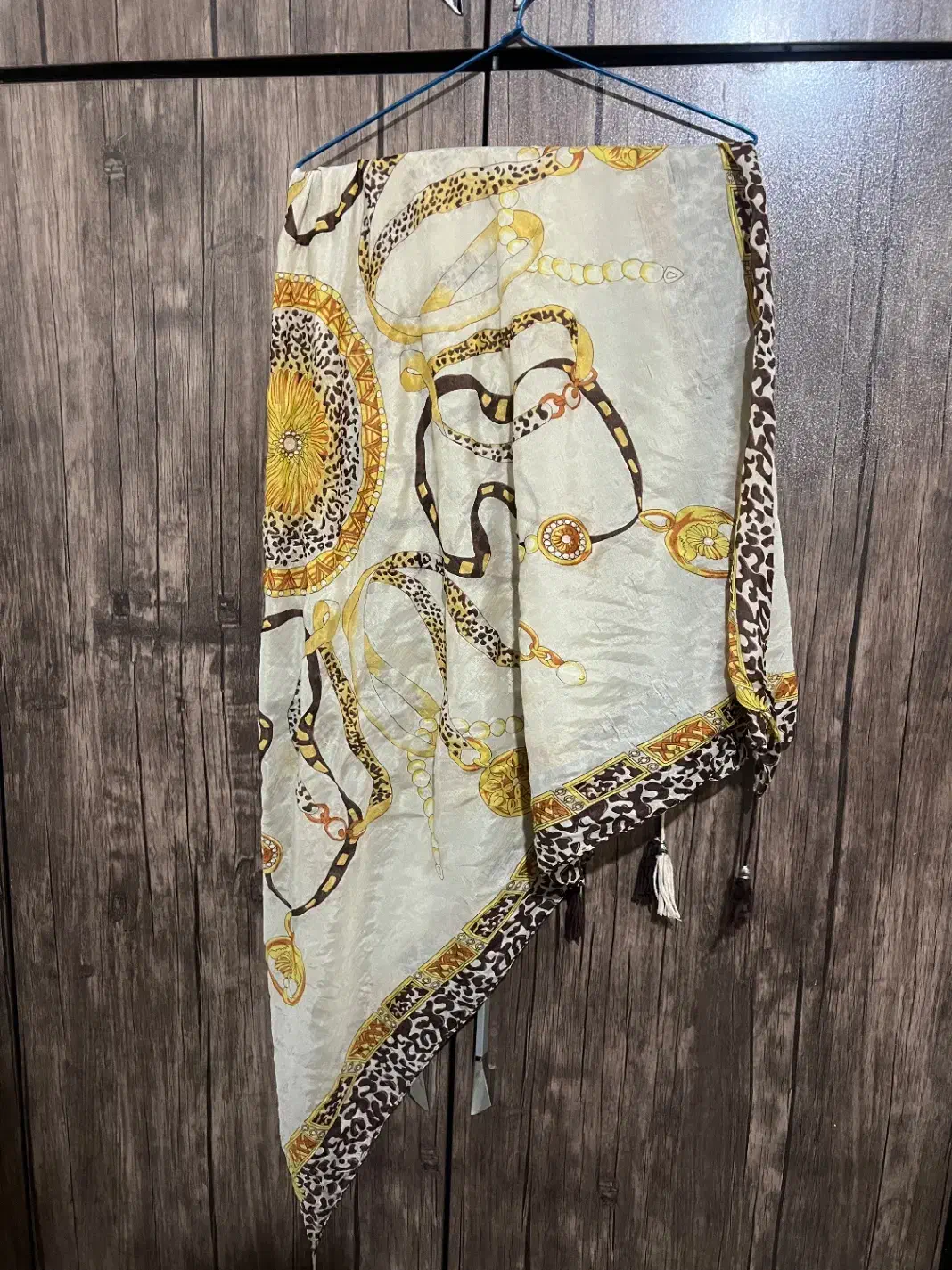 شال|لباس|اصفهان, خانه اصفهان|دیوار