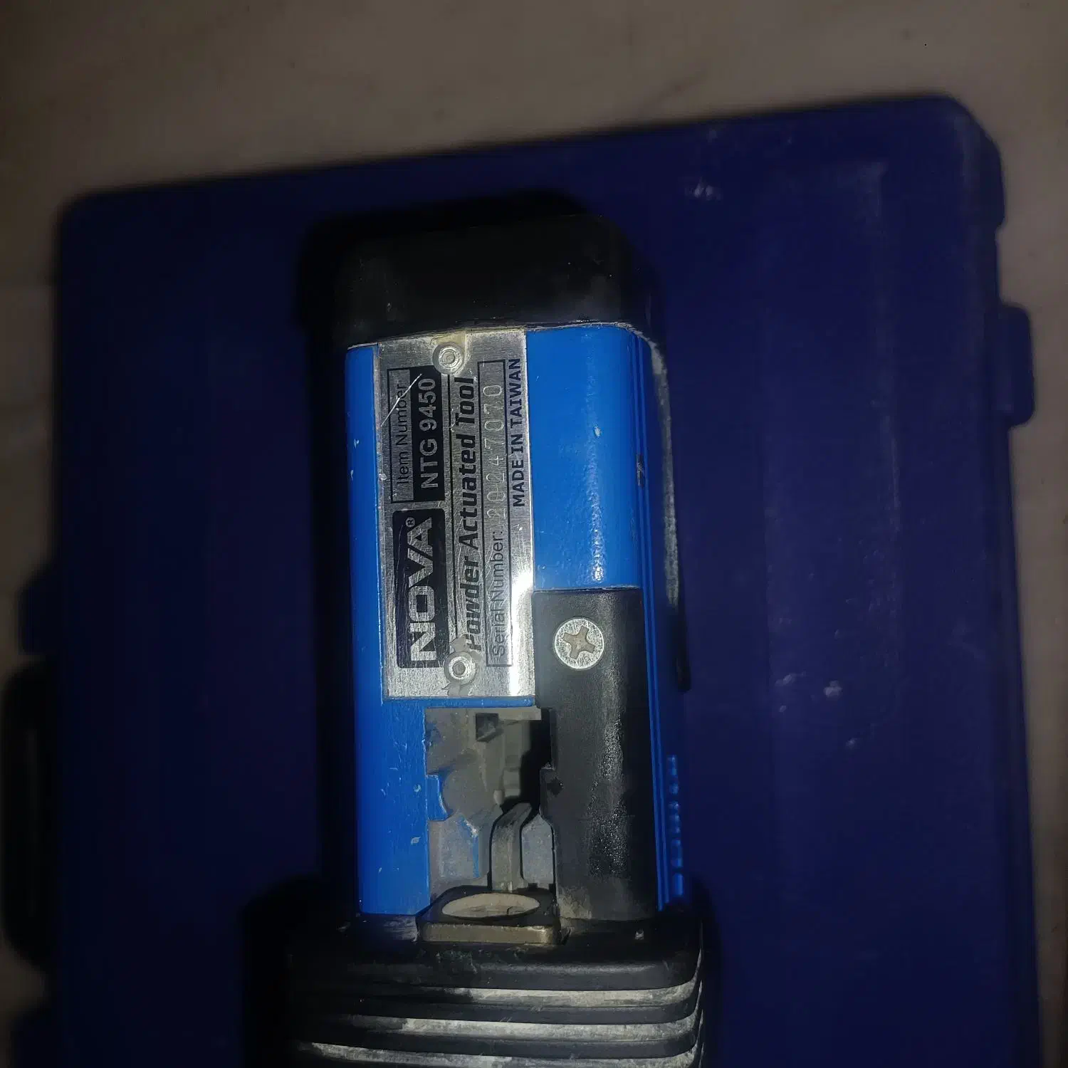 تفنگ میخکوب|ابزارآلات|محمدشهر, شهرک پیام (مهرالبرز)|دیوار