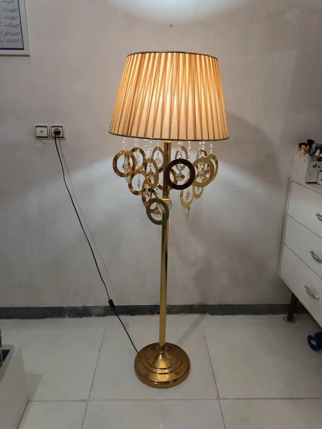 آباژور ایستاده|چراغ خواب و آباژور|اراک, |دیوار