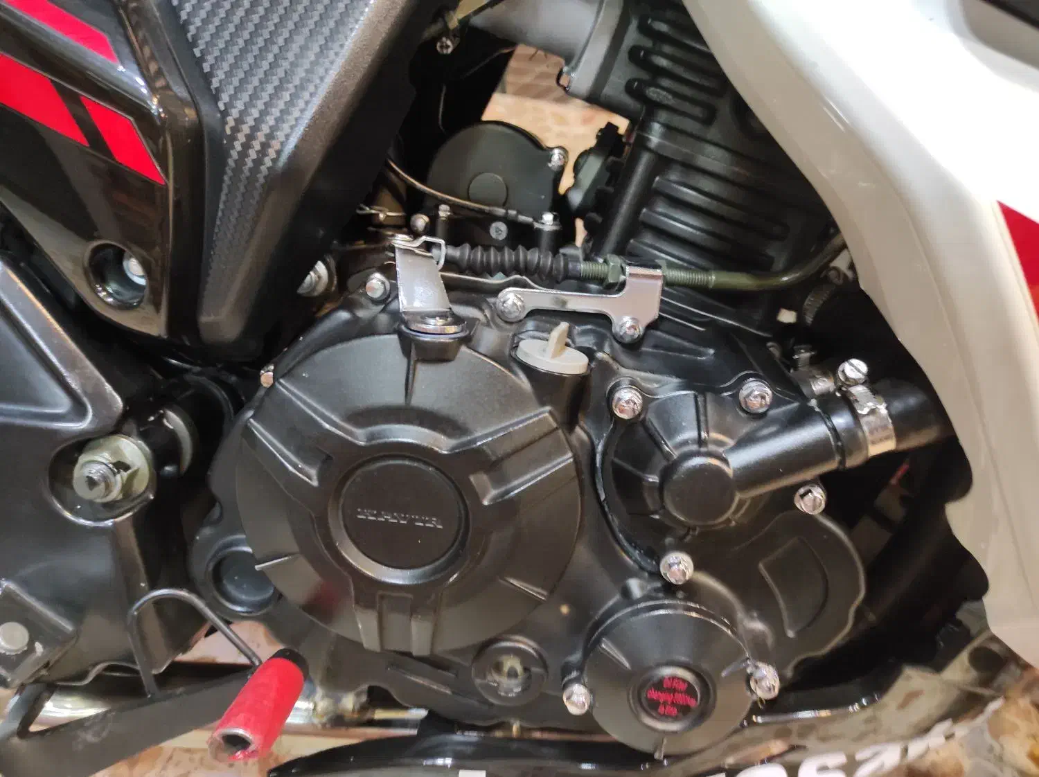 مگلی ۲۰۰ باجاج بنلی گلکسی سی اف|موتورسیکلت|رشت, منظریه|دیوار