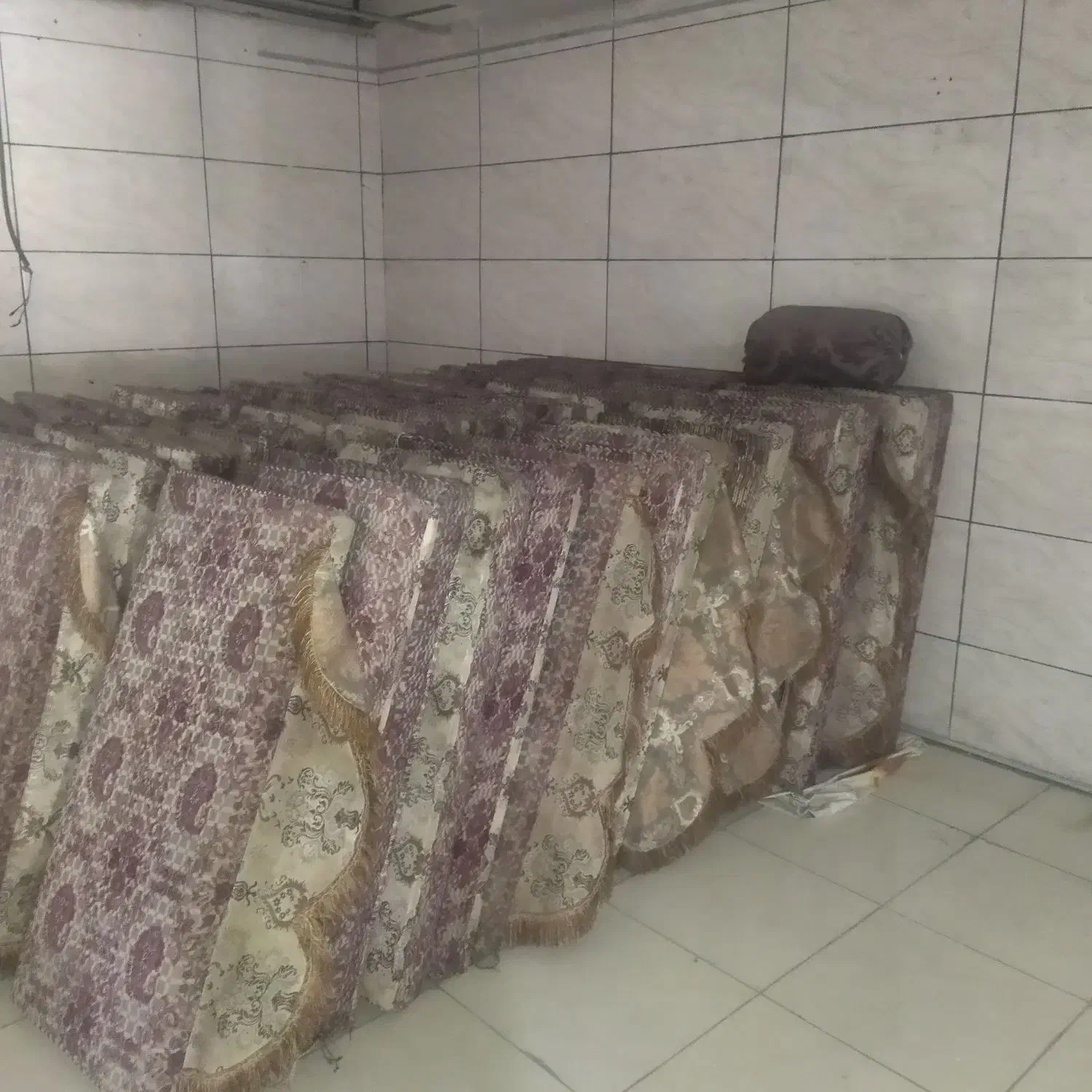 پشتی و بالشت مناسب سفره خانه و منزل|پشتی|اسلامشهر, زرافشان|دیوار