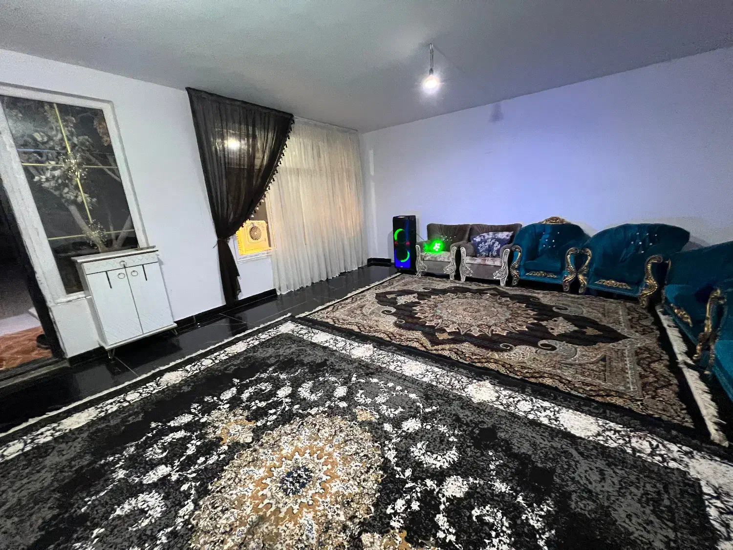 باغ ویلا مناسب مراسم و اجاره کوتاه مدت|اجارهٔ کوتاهمدت ویلا و باغ|باغستان, |دیوار