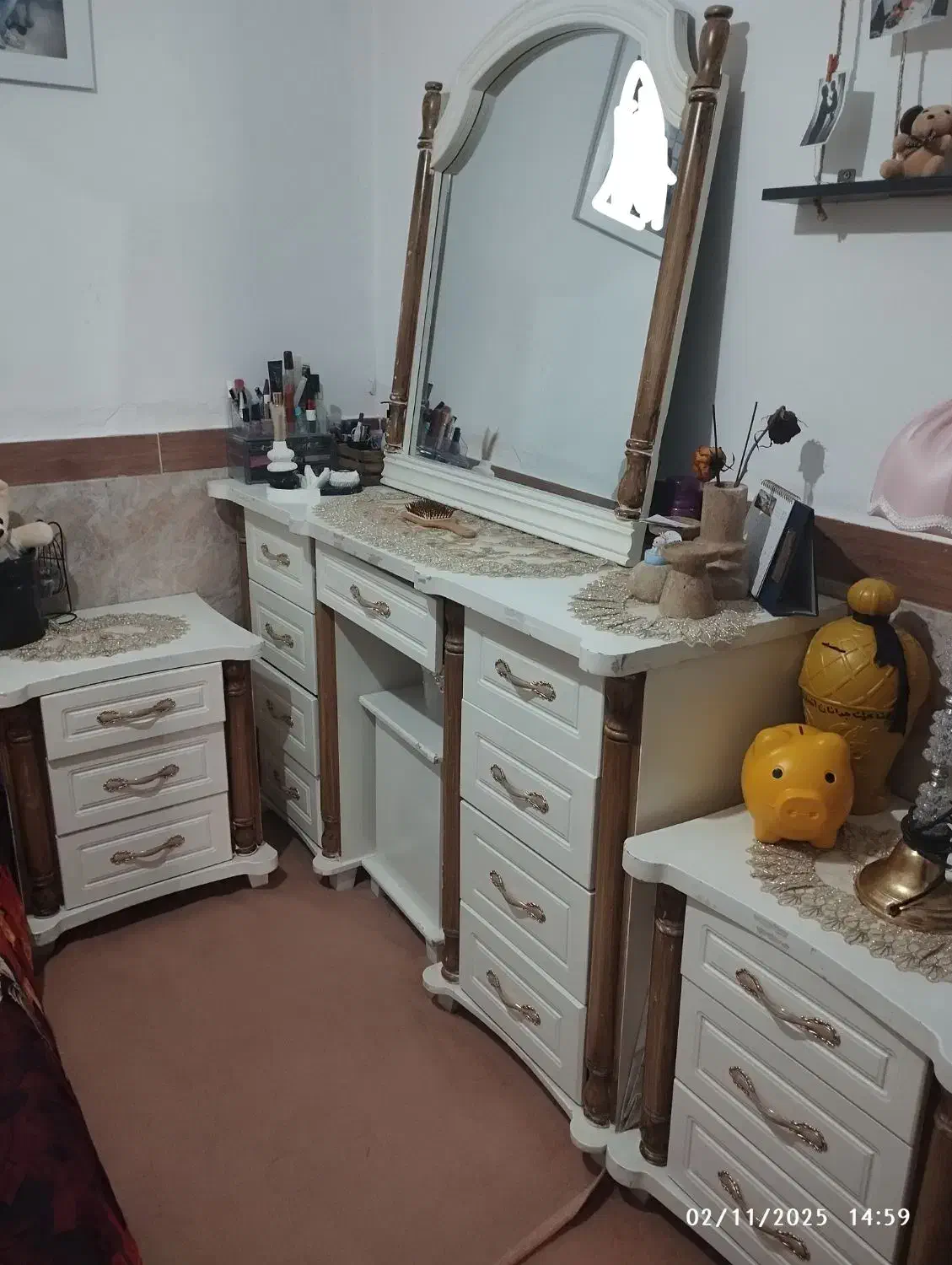 سرویس خواب و میز ارایش|تخت و سرویس خواب|قرچک, زیبا شهر|دیوار