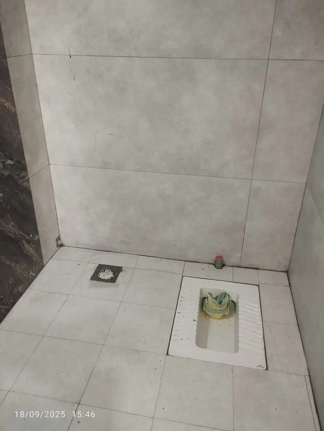 نصب کاشی و سرامیک|خدمات پیشه و مهارت|تهران, بنی‌هاشم|دیوار