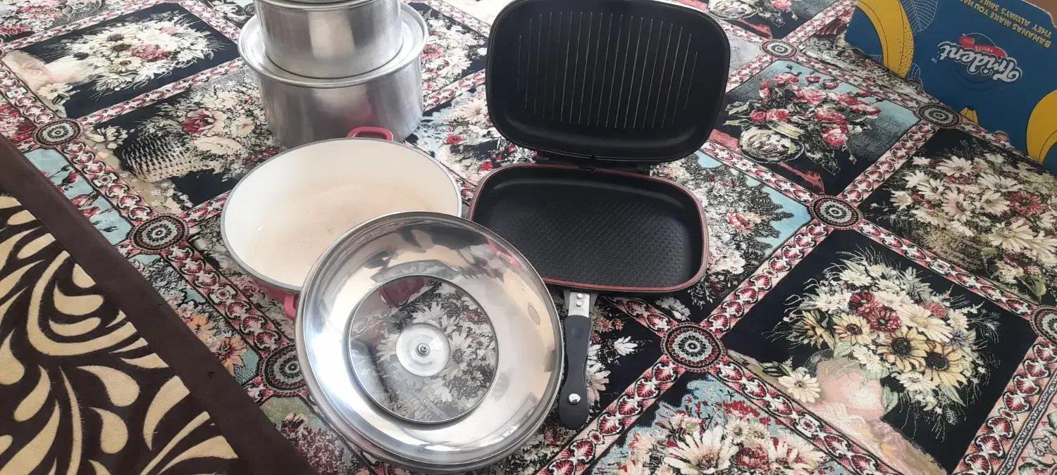 قابلمه و ماهیتابه دیسنی|ظروف پخت‌وپز|سنندج, |دیوار