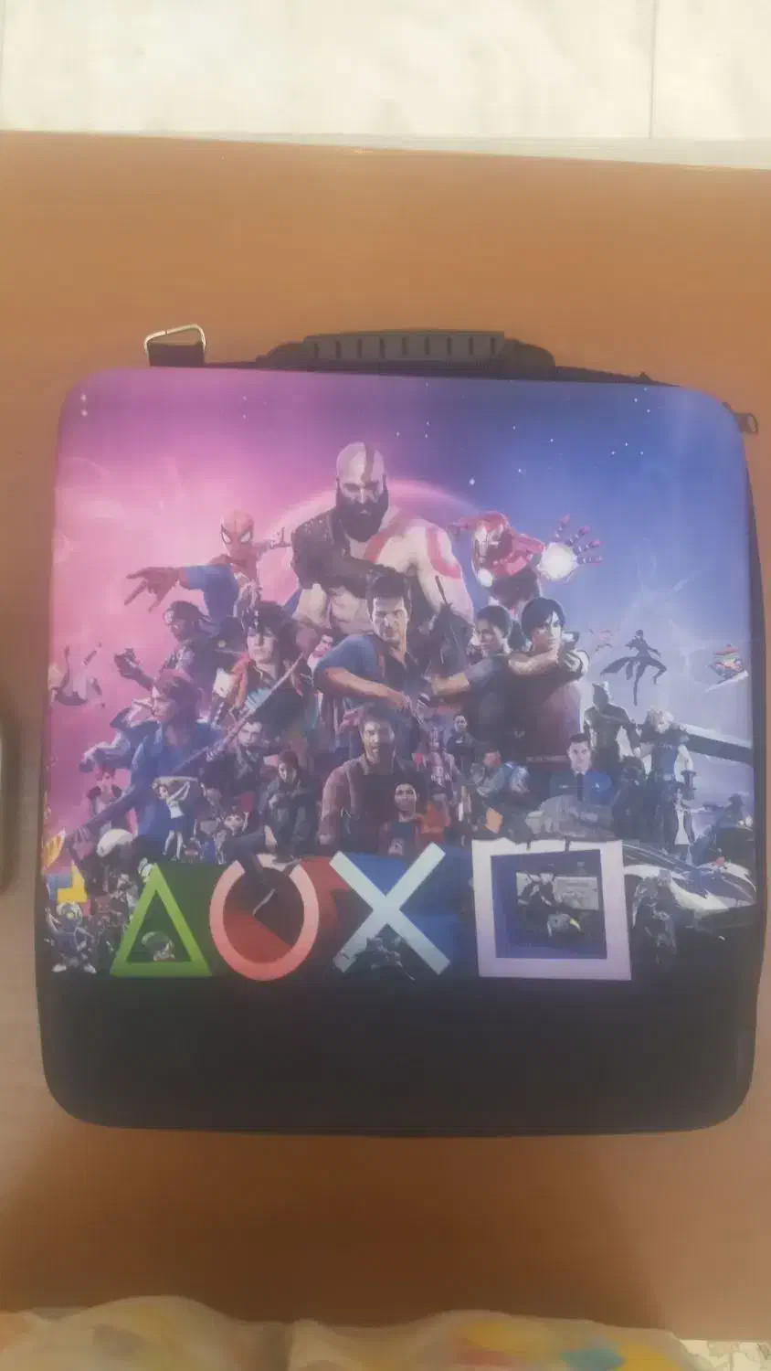 کیف حمل ps4|کنسول، بازی ویدئویی و آنلاین|کیش, |دیوار