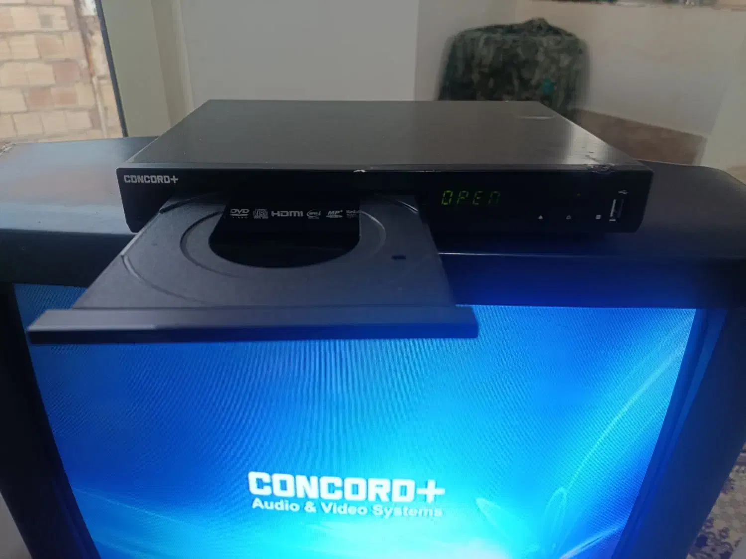 تلویزیون سامسونگ باگیرنده دی وی دی خور و فلش خور|تلویزیون و پروژکتور|باسمنج, |دیوار