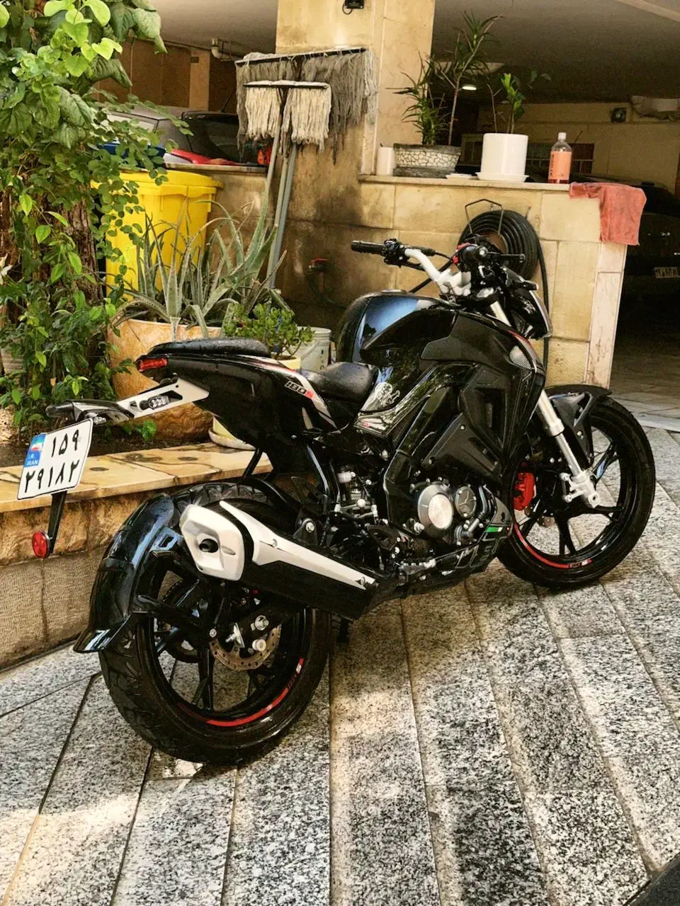 زیر قیمت فروش فوری موتور بنلی ۱۸۰|موتورسیکلت|تهران, میرداماد|دیوار