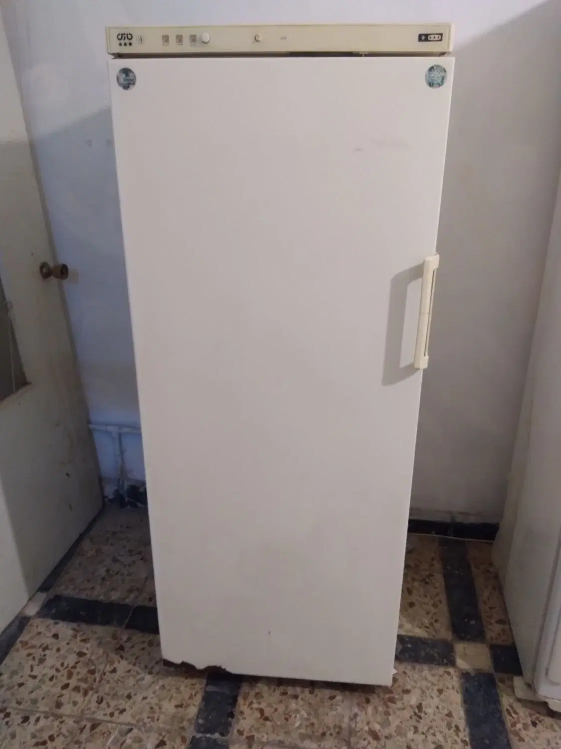 یخچال|یخچال و فریزر|مشهد, عامل|دیوار
