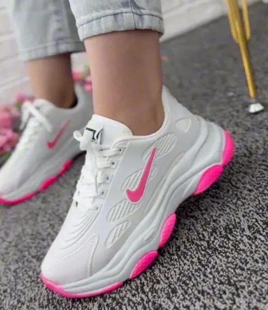 کتونی نیوبالانس و نایک فقط ۳۷۵ تومان|کیف، کفش، کمربند|نهاوند, |دیوار