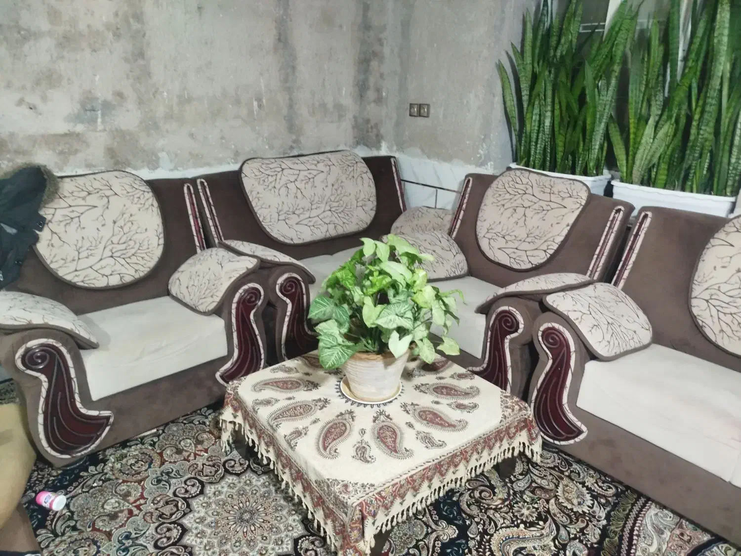 فروش|مبلمان خانگی و میز عسلی|سمیرم, |دیوار