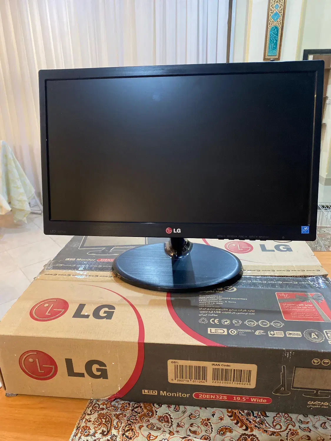 مانیتور ال جی LG در حد نو|قطعات و لوازم جانبی رایانه|کرج, شهرک بنفشه|دیوار